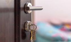 Kapının arkasında anahtar bırakanlar dikkat: Güvenli sanılıyor ama riskli olabilir