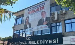 İncirliova’da dikkat çeken pankart: “Birlikte daha güçlüyüz”
