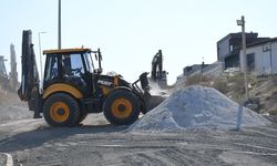 Kuşadası Belediyesi yol mesaisine hız verdi