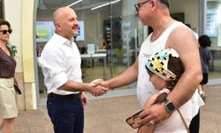 Vali Varol, halkla iç içe