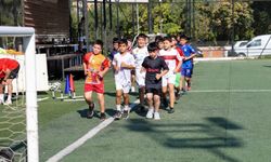 Efeler’de çocuklar için futbol kursu kayıtları başladı