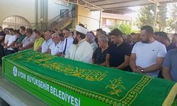 ADÜ'nün acı kaybı: Ahmet Altan toprağa verildi