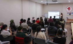 Efeler Belediyesi’nden gençlere sınav yolculuğunda rehberlik desteği