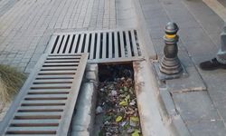 Germencik’te yağış sezonu öncesi mazgallar temizleniyor