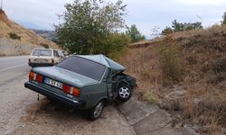 Karacasu'da kaygan yol kazaya sebep oldu: 1 yaralı