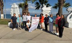 Kuşadası'nda sağlıklı yaşama egzersizle dikkat çekildi