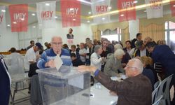 Rakipsiz başkan Yeni Partili Demir her 3 üyeden birinin oyunu aldı