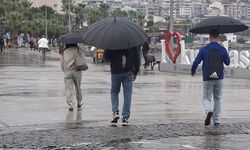 Sonbaharın ilk yağmuru Kuşadası ile buluştu