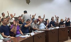 Nazilli’de siyasetin nabzı mecliste attı : Üç ilçe başkanı meclisi takip etti