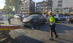 Aydın’da iki araç çarpıştı; Baba ve 4 yaşındaki oğlu ölümden döndü