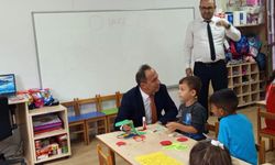 Efeler İlçe Milli Eğitim Müdürü Çomruk, öğrencilerin oyununa ortak oldu