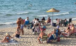 Kuşadası’nda Ekim güneşi deniz keyfini uzattı