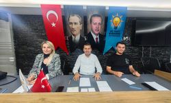 AK Parti Kuşadası'nda yeni sezon çalışmaları değerlendirildi