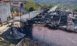 Bozdoğan'da yangın faciası! Bir ev küle döndü