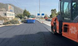 Aydın’ın 17 ilçesinde yol çalışmaları eş zamanlı sürüyor