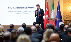 Bakan Bayraktar: "Türkiye 2053 yılında karbon nötr bir ekonomi olacak"