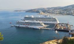 'Büyülü Prenses' Ege Port'a demir attı