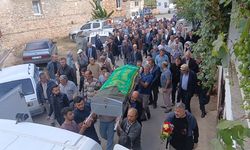 Karacasu'da anne Meryem Çınar, gözyaşlarıyla toprağa verildi