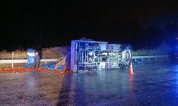 Karacasu’da kamyonet devrildi: Biri çocuk 2 kişinin mucize kurtuluşu