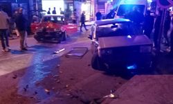 Koçarlı’da iki otomobil çarpıştı: 2 yaralı