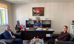 MHP Kuşadası teşkilatından Karakol Amirliği'ne ziyaret