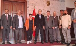 'Muhtarlar' Kuşadası'nda Ata'nın huzurunda buluştu