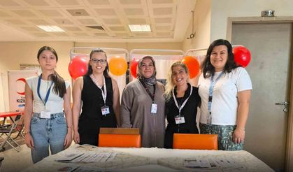 Nazilli Devlet Hastanesi’nde aşırı sıcaklara karşı vatandaşlar bilgilendirildi