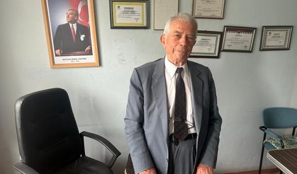 Takım elbisesiz dışarıya çıkmıyor: Dedeköylü: “Ben A kuşağıyım”