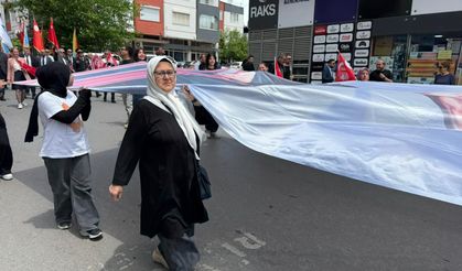 Nazilli’de Fikriye Teyze gençlere taş çıkarttı