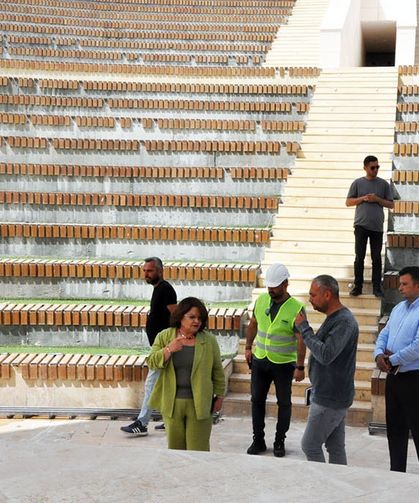 Didim amfi tiyatro yaza yetiştirilecek