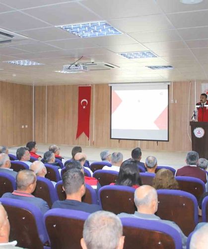 Köşk’te incir üreticilerine eğitim verildi