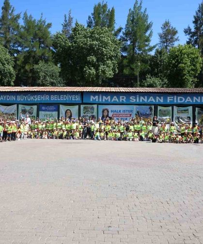 Öğrenciler Başkan Çerçioğlu ile doğa sevgisini öğreniyor