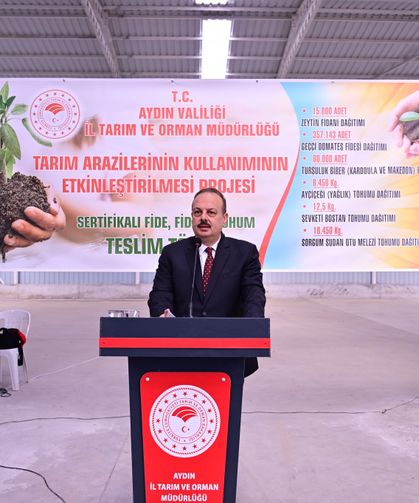 Vali Canbolat, üreticilere fide dağıttı