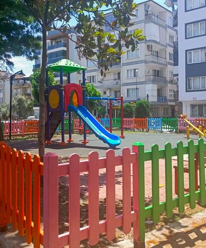 Efeler’de parklar yenileniyor