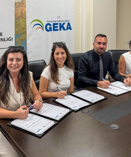 Başkan Anıl Yetişkin: “Efeler’in değerlerini geleceğe taşıyoruz”