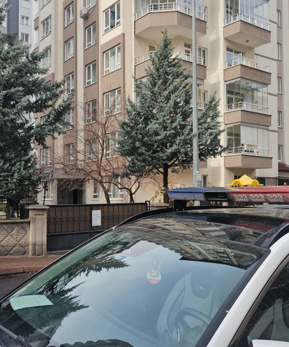 Eşini öldürmeye geldi: Başkanı kadını öldürdü