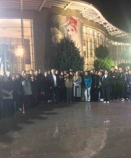 Karacasu’da öğrenciler tiyatroyla buluştu