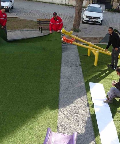 Söke Belediyesi’nin parklarda yenileme atağı devam ediyor