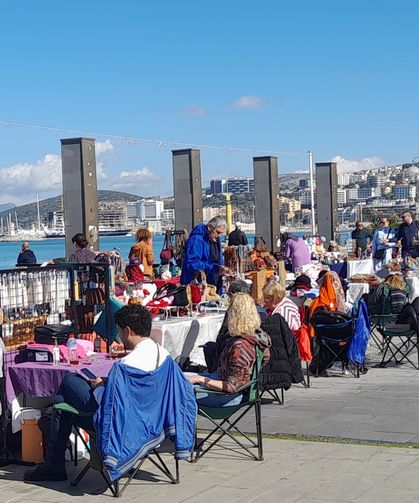 Kuşadası’nda 'Sevgililer Günü'ne kadın emeği değdi