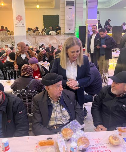 Nazilli vatandaşlar Vakıfların iftarında buluştu: Kaymakam Kan, vatandaşlarla birlikte iftar yaptı