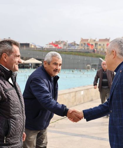 Savaş’tan Efeler’de esnaf turu