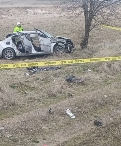 Bayram tatili kabus oldu: Baba öldü, eşi ve dört kızı yaralandı