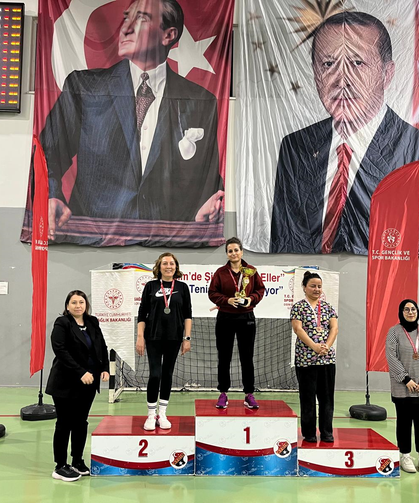 Didim’de Sağlık çalışanları masa tenisi turnuvası sona erdi