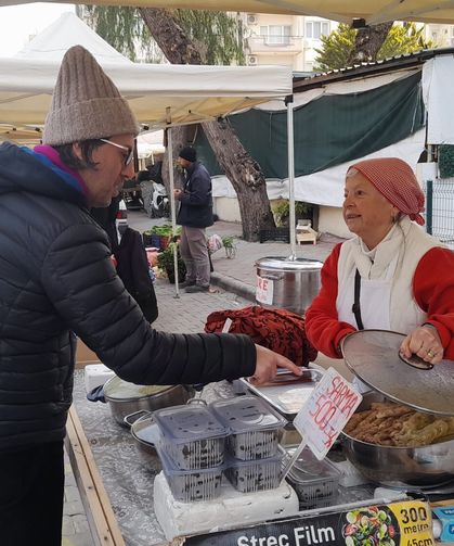 Çini sanatının sabrı anne eli lezzetiyle tezgahta buluştu