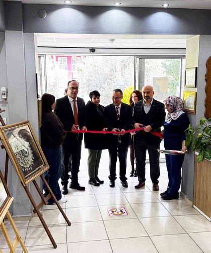 Efeler’de Kutlu Doğum Haftası sergisi açıldı