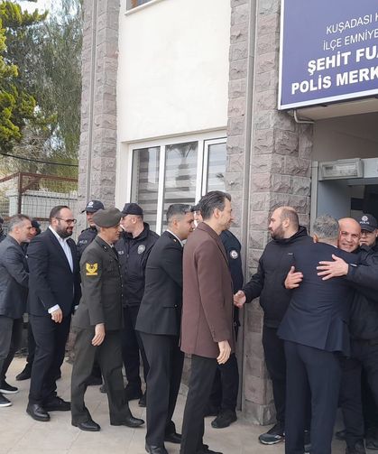 Kuşadası ilçe protokolü bayramlaştı