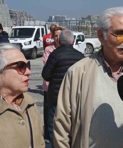 Kuşadası’nda vatandaşlardan Başkan Günel’e destek