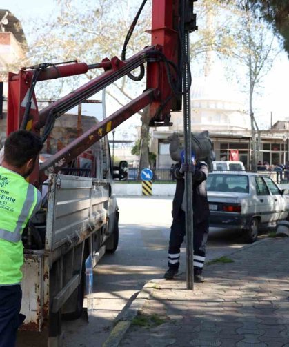 Büyükşehir il genelinde çalışmalarını sürdürüyor