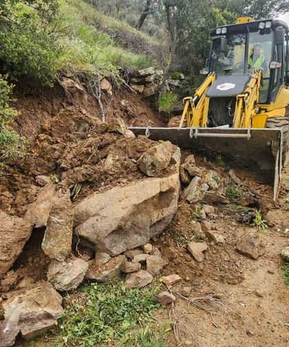 Efeler Belediyesi ulaşımdaki aksaklıkları ortadan kaldırıyor