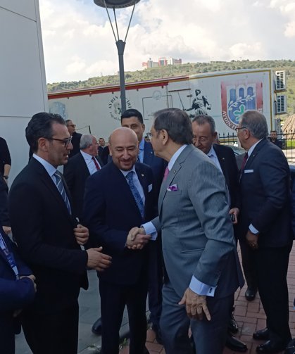 Hisarcıklıoğlu, “Hakan kardeşimle iftihar ediyorum”